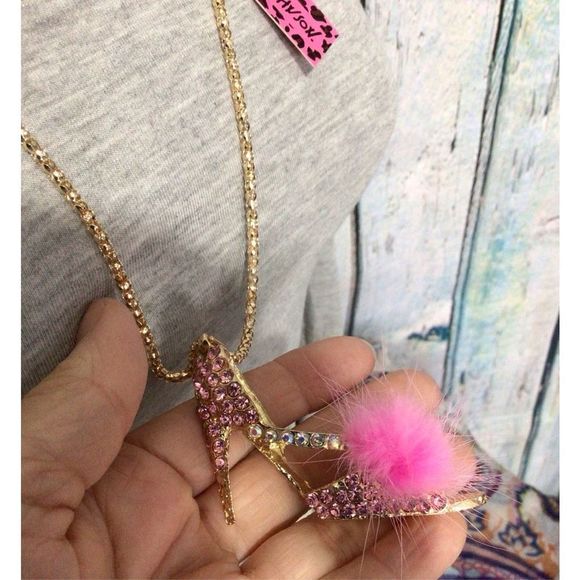 NWT Betsey Johnson Pink & Gold Rhinestone Shoe Pendant Adjustable Chain - Picture 15 of 15
